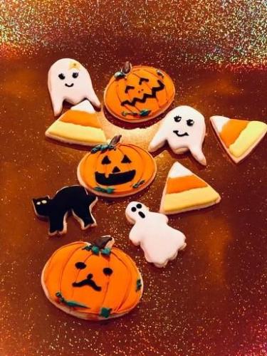 hallow-1