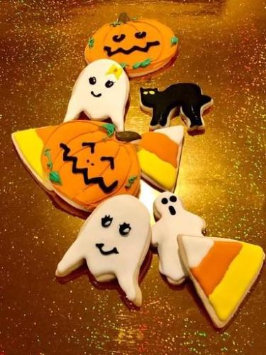 hallow-2